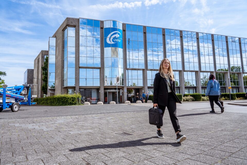 The Power of Advice-147